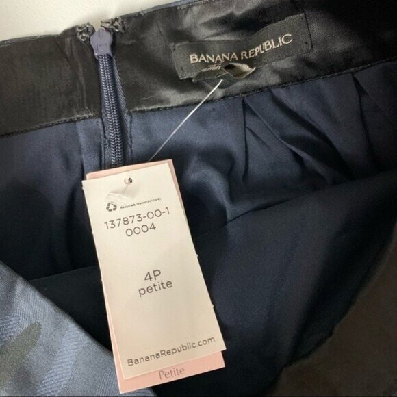 Banana Republic Camo Jacquard Pleated Skirt Black Petite 4P A Line High Waist - Picture 7 of 7